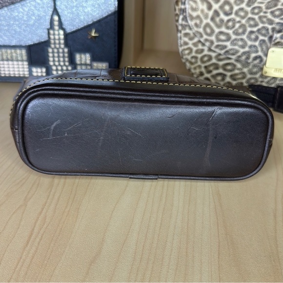 DOONEY & BOURKE CROC VINTAGE MAKEUP ZIP POUCH - Picture 8 of 8